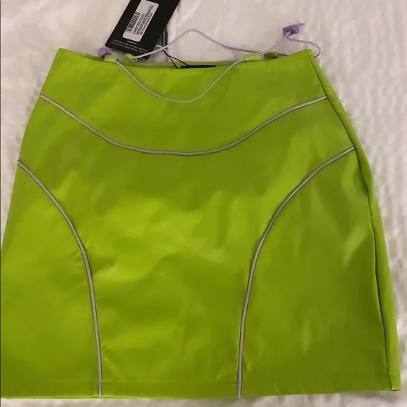 tennis ball designed skirt - Picture 1 of 1